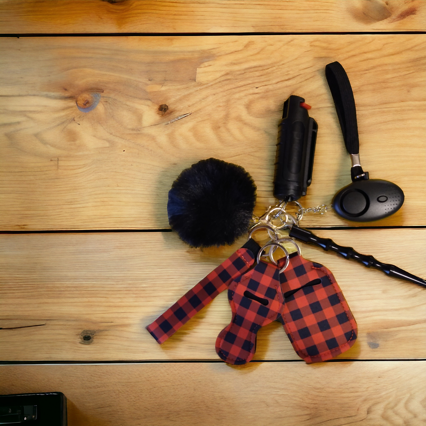 7-Piece Safety Keychain Set with Pepper Spray