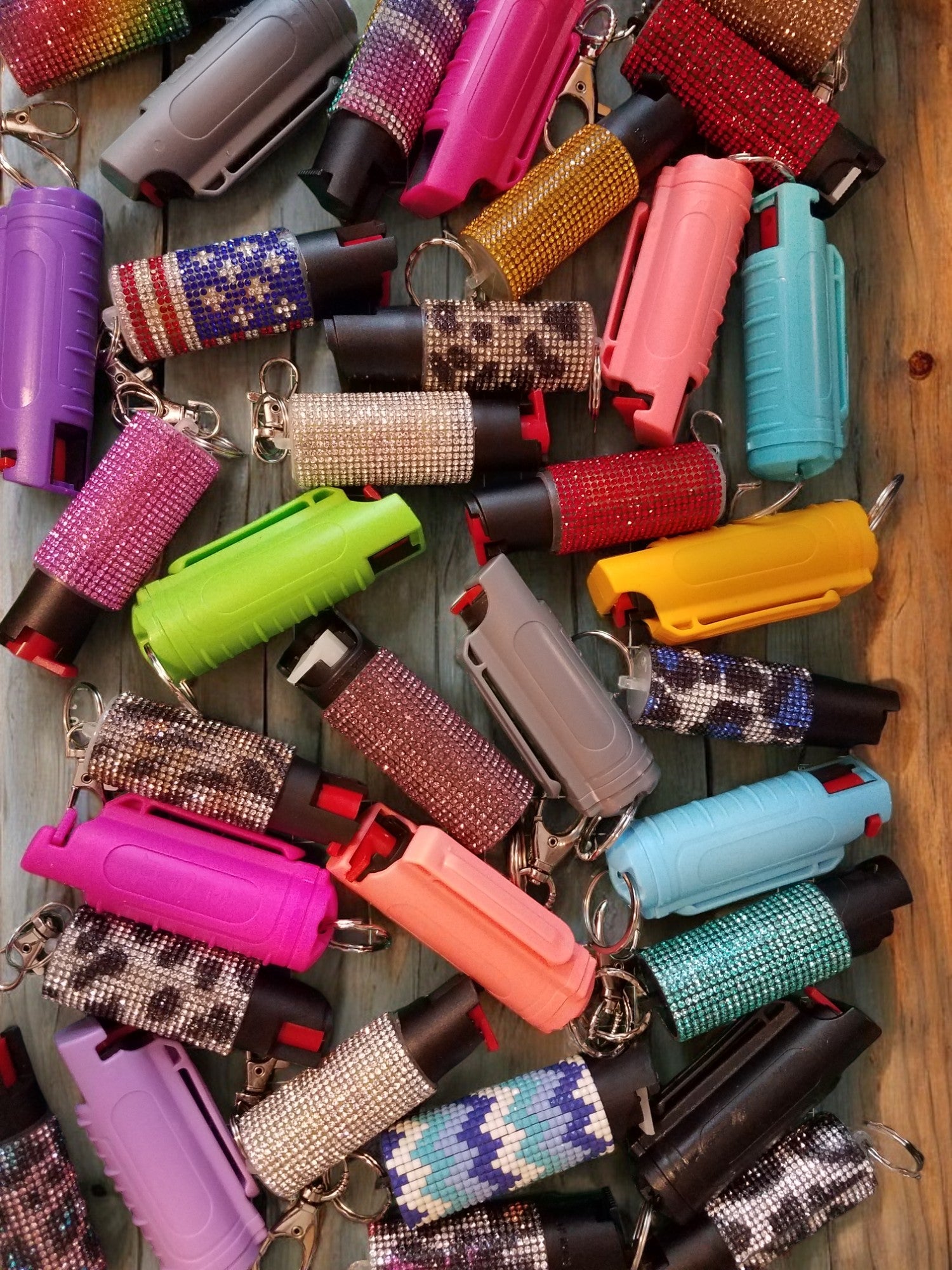 PEPPER SPRAYS & STUNGUNS.