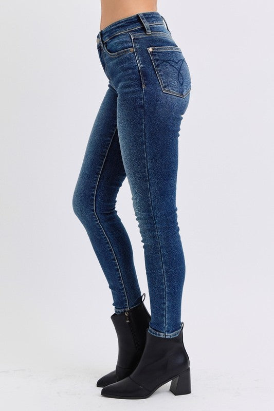 Judy Blue Full Size Run Mid-Rise Waist Skinny Jeans with Thermal Lining